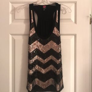 Sleeveless sequin shirt
